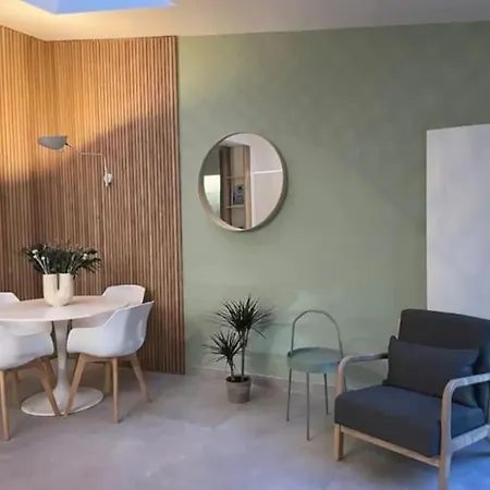 L Hirondelle, Quartier Rosendael Apartamento *