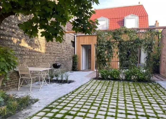 L Hirondelle, Quartier Rosendael * Dunkirk